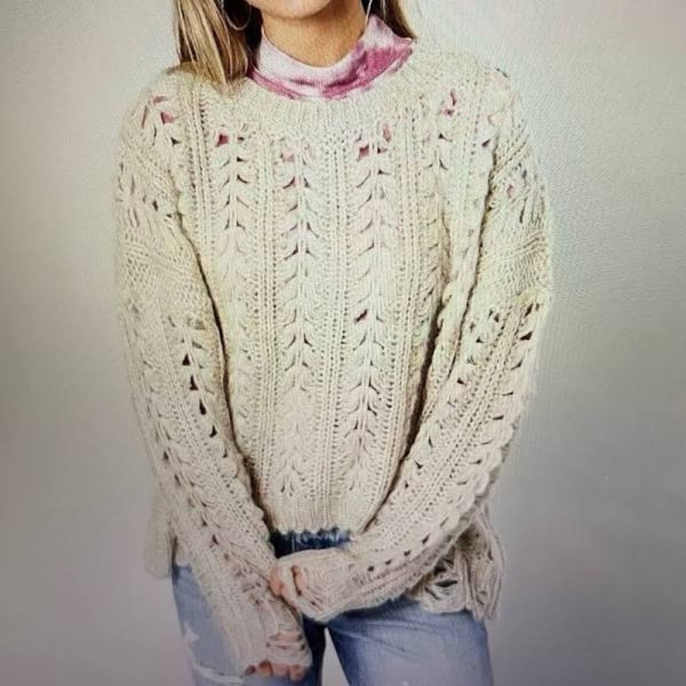 BKE Cable Knit Distressed Pullover Sweater size small NWOT